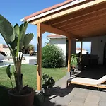 Casa Mariposa Monarca 1 Санта-Урсула